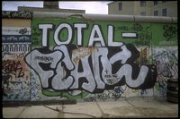 7016.GIF